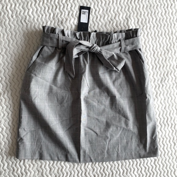 *SOLD* Dynamite Women’s Skirt - Picture 1 of 3